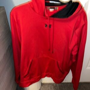 Men’s UnderArmour sweatshirt